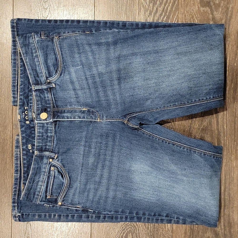 ❤WHITE HOUSE BLACK MARKET BOOTCUT JEANS, 6S (28 SHORT)